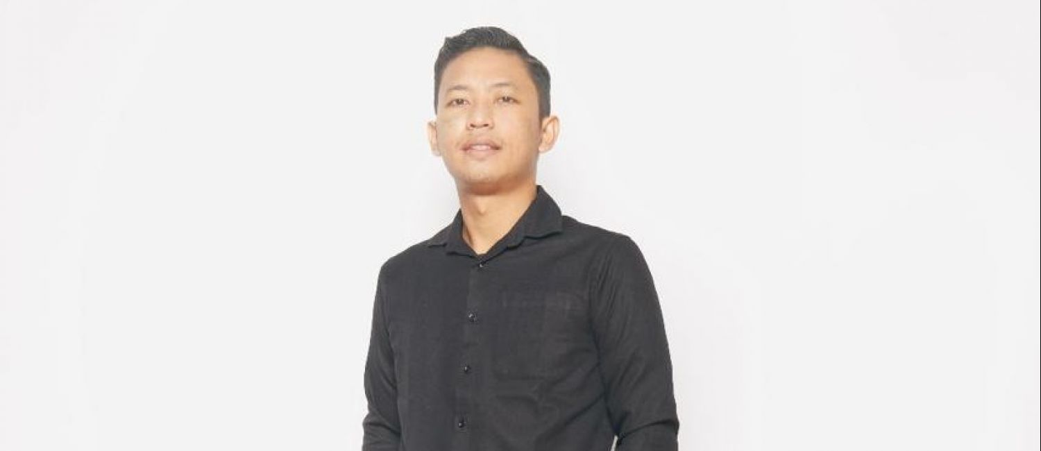 Dari Strategi Bola ke Strategi Belajar: Pak Fajar Sang Guru Muda