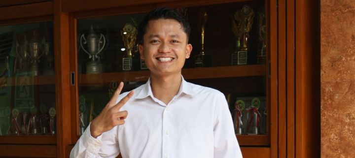 Mengukir Warna, Menjelajah Asa: Sosok Serba Bisa Bakti Andika Alfiraq Fajri, S.Pd.