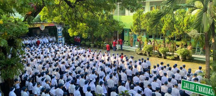 Siswa SMP Negeri 7 Yogyakarta Kembali ke Sekolah, Awali Kegiatan dengan Upacara Pasca Libur Lebaran