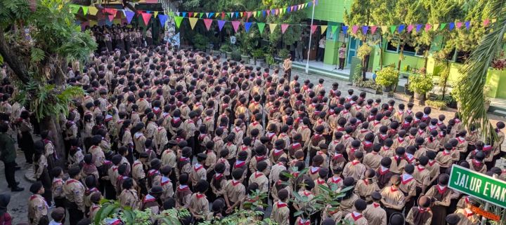 Gerakan Semangat Pramuka di SMP Negeri 7 Yogyakarta: Momen Peringatan Hari Pramuka ke-65