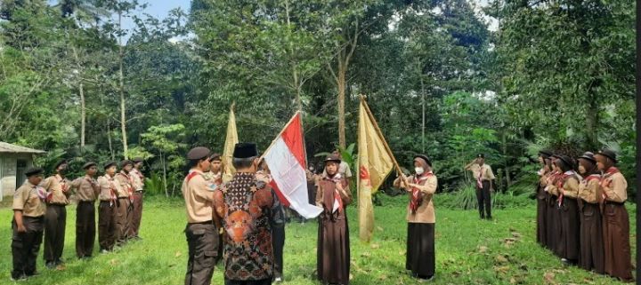 Prosesi Hikmat Pengukuhan Dewan Penggalang SMPN 7 Yogyakarta