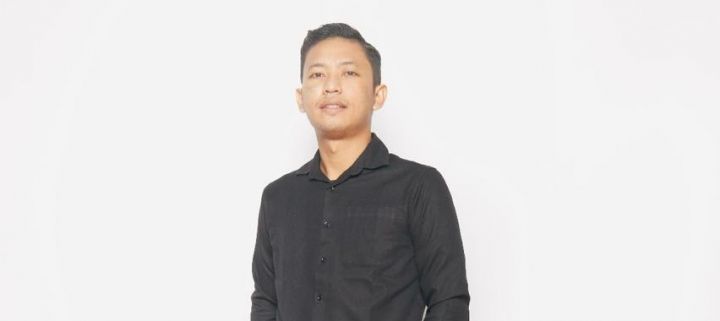 Dari Strategi Bola ke Strategi Belajar: Pak Fajar Sang Guru Muda